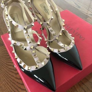 Authentic Valentino Garavani Black Rockstud heels